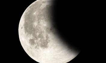 Eclipse lunar parcial ocorrerá nesta terça (17); saiba como observar o fenômeno