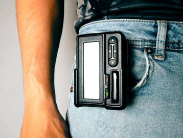 Israel teria escondido explosivos em pagers do Hezbollah, afirma jornal