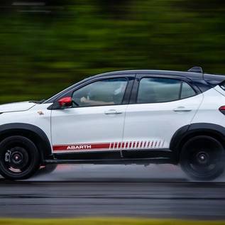 Imagem de Top 5: os carros esportivos 0km mais baratos à venda no Brasil em 2024