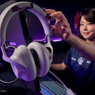 Imagem de Fone Alienware Pro Headset tem 75h de bateria e drivers de grafeno