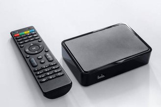 Um dispositivo do tipo TV box.