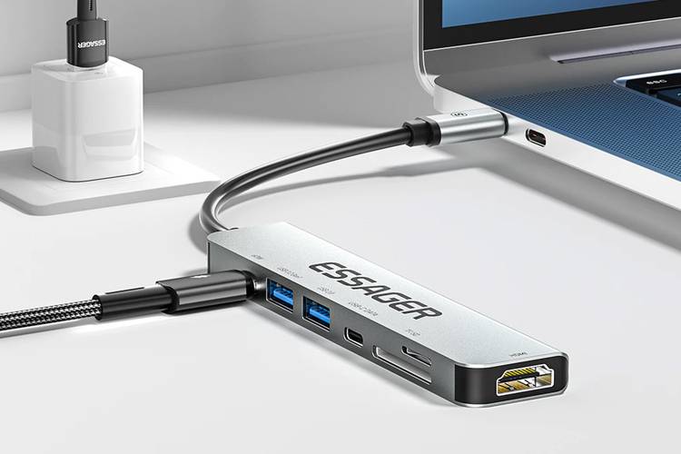 HUBs USB ajudam a aumentar o número de conexões do computador, com alguns modelos oferecendo até entradas HDMI e USB-C