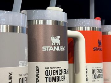 Oktoberfest da Stanley tem caneca por R$ 99 e growler por R$ 374; veja como aproveitar
