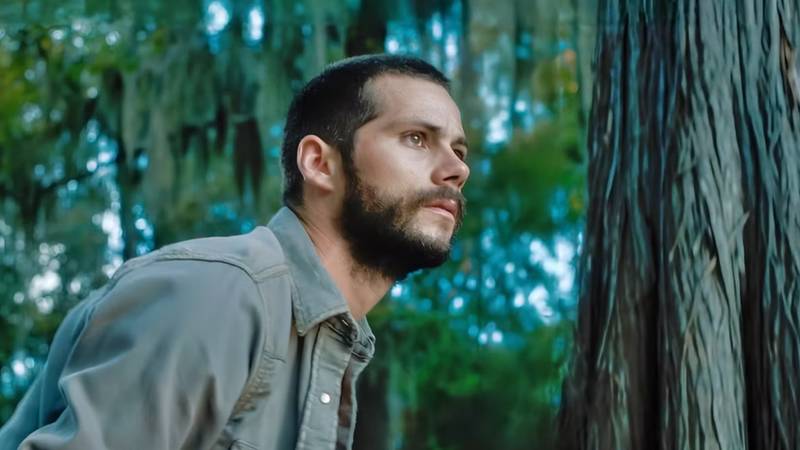 O filme mostra os personagens viajando no tempo