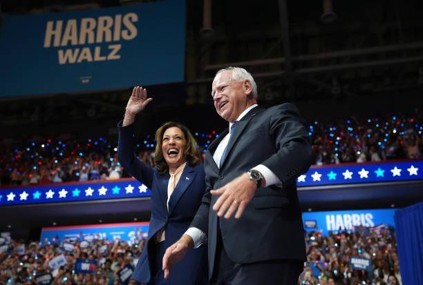 Kamala Harris e Tim Walz são os candidatos do Partido Democrata nas Eleições 2024 dos EUA.