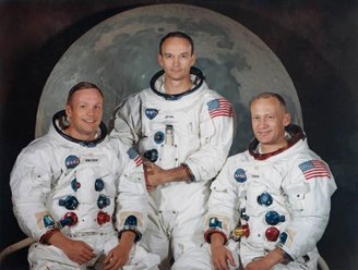 Tripulação da Apollo 11, da esquerda para a direita: Neil Armstrong, Michael Collins e Buzz Aldrin.