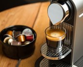 Compre sua cafeteira Nespresso com até 50% OFF e ganhe R$150 em cafés; veja como aproveitar