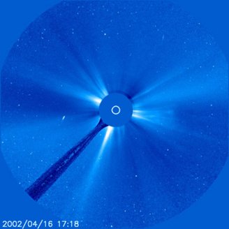 The SOHO probe observes a comet passing by the Sun.