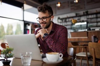 O AnyDesk pode sim aumentar a vulnerabilidade da sua máquina, mas é possível se proteger. (Fonte: GettyImages / Reprodução)