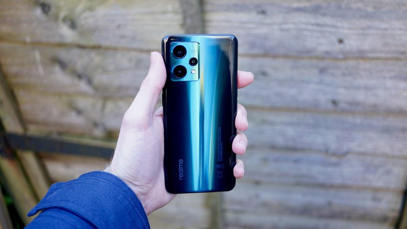 Realme 9 Pro é mais um aparelho com foco no design. (Fonte: King Manutenções/Reprodução)