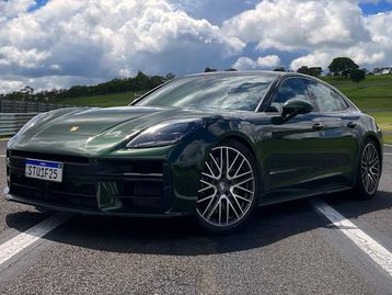 Impressões: novo Porsche Panamera traz suspensão que "brinca" com a física