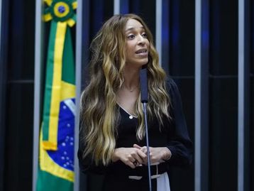 Fim da escala 6x1: após pressão nas redes, projeto atinge assinaturas para ser protocolado