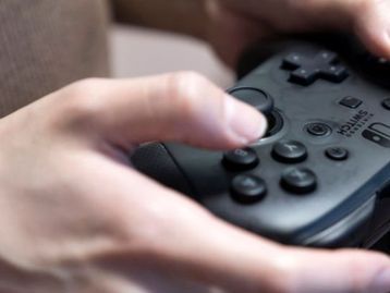 Controle Nintendo Switch Pro pelo menor preço; veja oferta do Esquenta Black Friday Amazon
