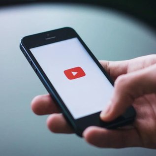 Imagem de Bug no YouTube mostra anúncios até para quem é assinante do Premium