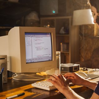 Imagem de Que fim levou o mIRC, o 'dinossauro' das salas de bate-papo e chats online?