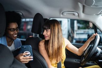 Conseguir mais motoristas mulheres é uma das prioridades das plataformas. (Imagem: GettyImages)