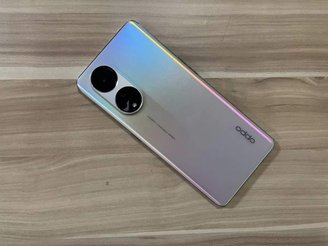 Oppo Reno 8T é ótima opção com 128 GB de armazenamento. (Fonte: Business Insider/Reprodução)