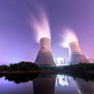 Imagem de Energia nuclear é solução? Entenda por que a IA consome tanta eletricidade