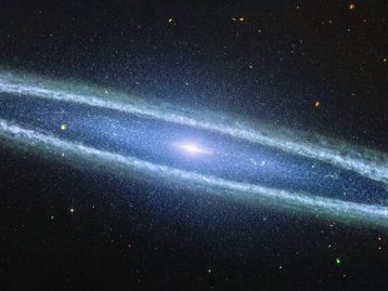 Telescópio James Webb captura detalhes incríveis da galáxia do Sombreiro