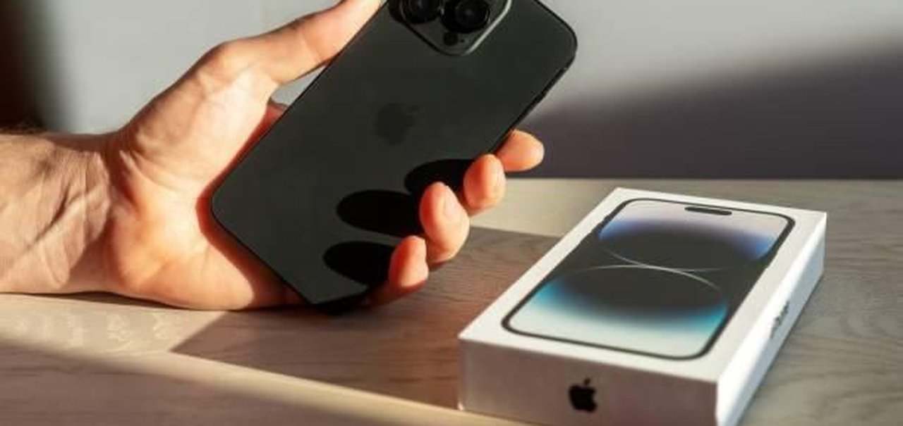 Até 54% OFF em iPhone 14, Poco C65 e mais celulares na Black do Mercado Livre 