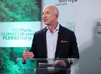 Jeff Bezos também planeja faturar com a IA. (Imagem: Getty Images/Reprodução)