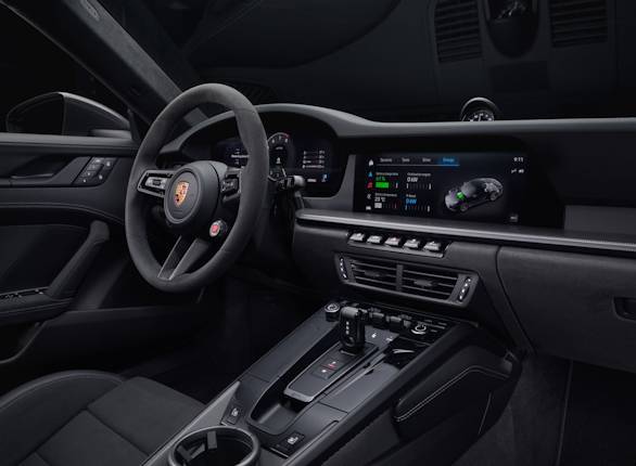 Cockpit do 911 atualizado incorpora as últimas novidades aplicadas aos demais modelos.