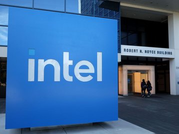 Demissões, chips problemáticos, oração e saída de CEO: o que está acontecendo com a Intel?