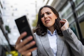 A falha no app do Bradesco deixou correntistas com medo de terem sido roubados. (Imagem: Getty Images/Reprodução)