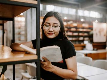 TikTok está distribuindo livros gratuitamente; veja como conseguir