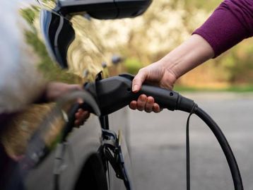 Governo de SP isenta carros híbridos ou movidos a hidrogênio de IPVA