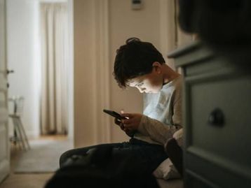 TikTok e Instituto Vero lançam campanha para proteger menores na internet