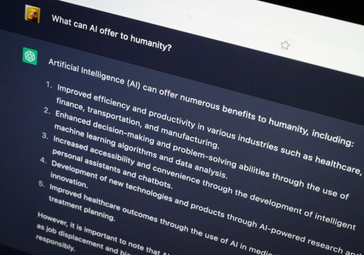 Página aberta no ChatGPT, onde mostra perguntas e respostas da Inteligência Artificial e do Usuário.