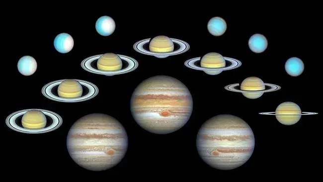Montagem em composição colorida com a evolução dos planetas gasosos do Sistema Solar ao longo de 10 anos.
