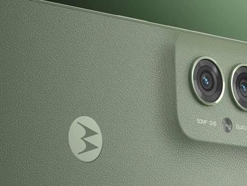 Moto G55: celular Motorola com 15% OFF + cupom de R$ 100 de desconto