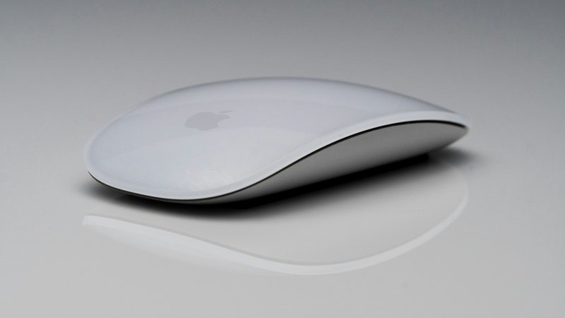 A Apple já lançou uma versão revisada do Magic Mouse portas USB Tipo-C recentemente (Imagem: Colin Davis/Unplash)