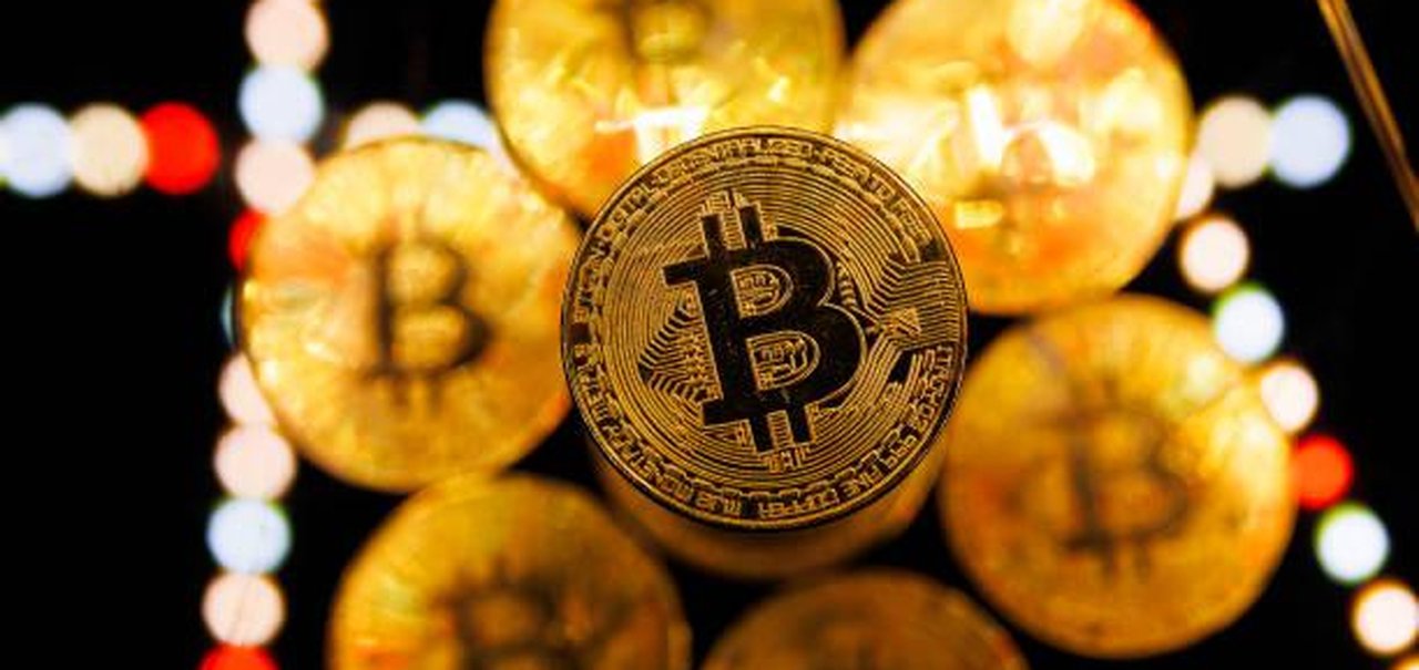 Bitcoin segue em alta, bate novo recorde e ultrapassa a barreira dos R$ 640 mil