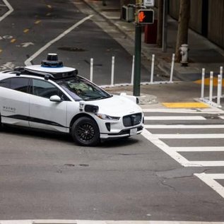Imagem de Será? Segundo estudo, robotáxis da Waymo são mais seguros que carros convencionais