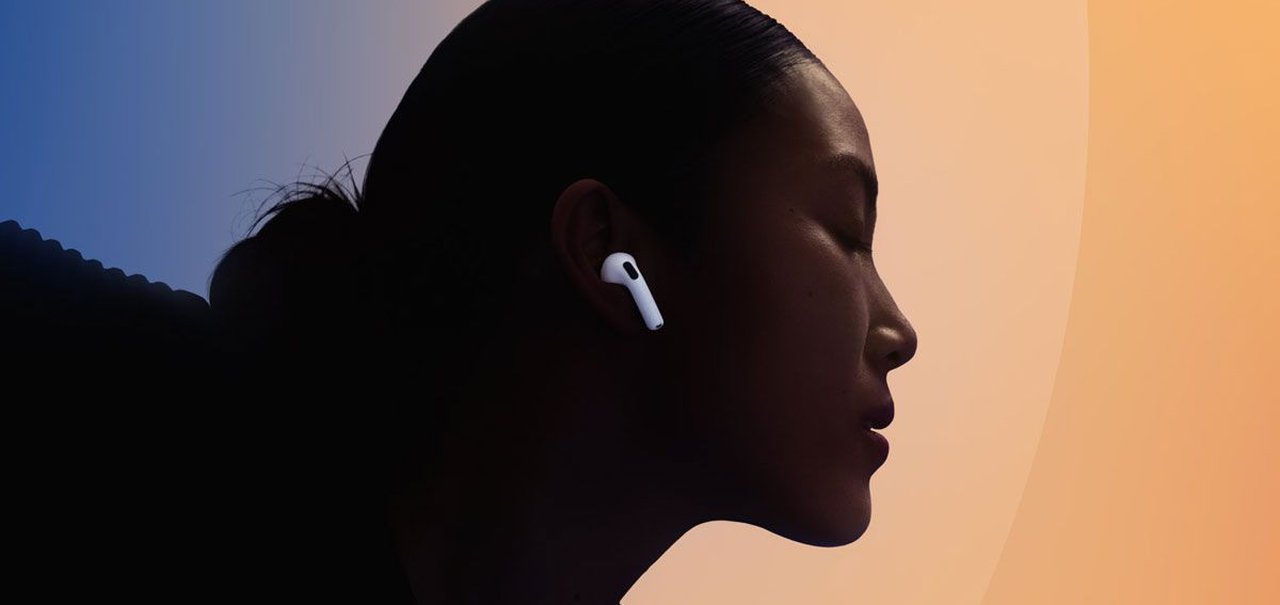 Apple AirPods 4 pelo menor preço histórico no KaBuM!; confira oferta