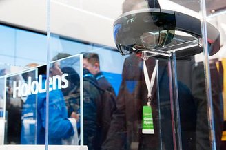 O HoloLens foi vendido mais de um ano depois da revelação. (Imagem: GettyImages)