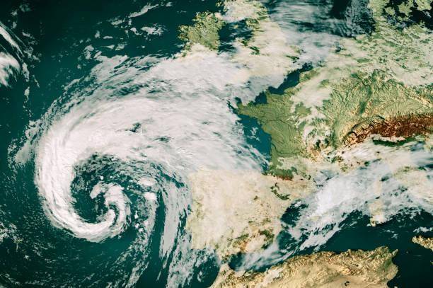 O ser humano continua a ser o principal produtor de CO2, mesmo comparado a um evento natural capaz de dizimar cidades em minutos. Fonte: Getty Images.