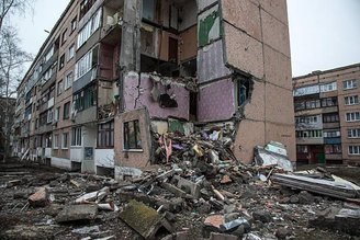 As bombas planadoras causaram destruição nas cidades da Ucrânia. (Imagem: Getty Images/Reprodução)