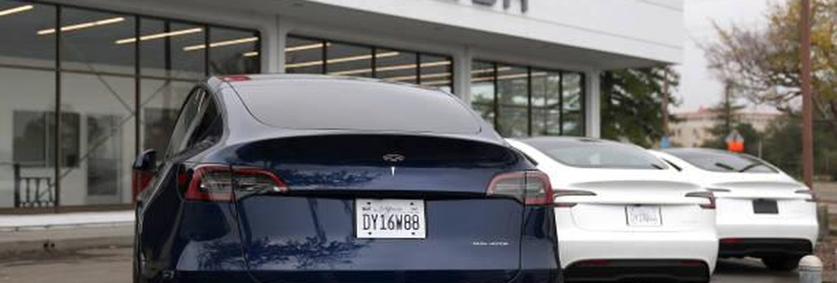 Tesla realiza recall de 239 mil carros; veja o motivo