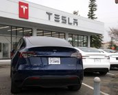 Tesla realiza recall de 239 mil carros; veja o motivo