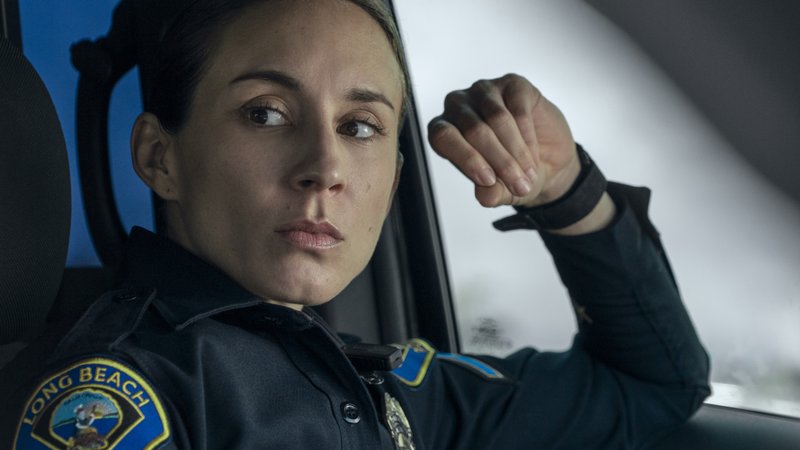 Troian Bellisario interpreta a policial Traci Harmon