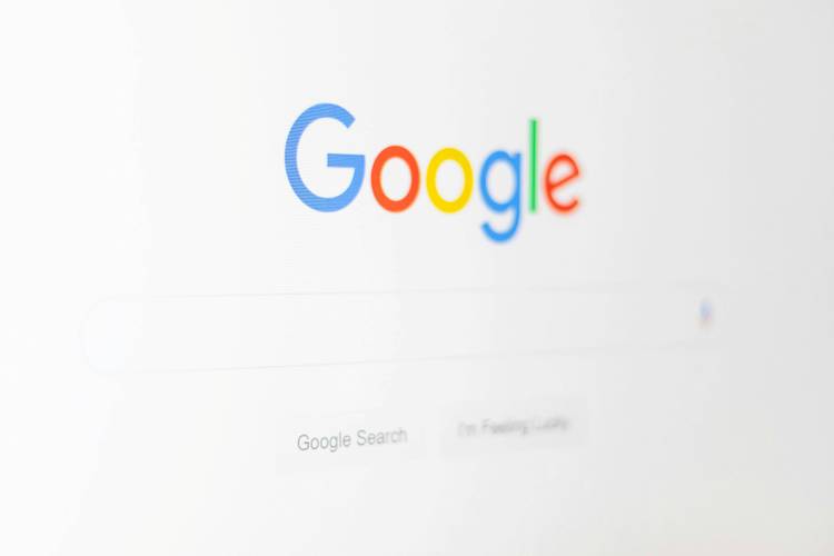 A ferramenta com IA vai lidar com janelas pop-up de forma automática. (Fonte: Christian Wiediger/Unsplash_