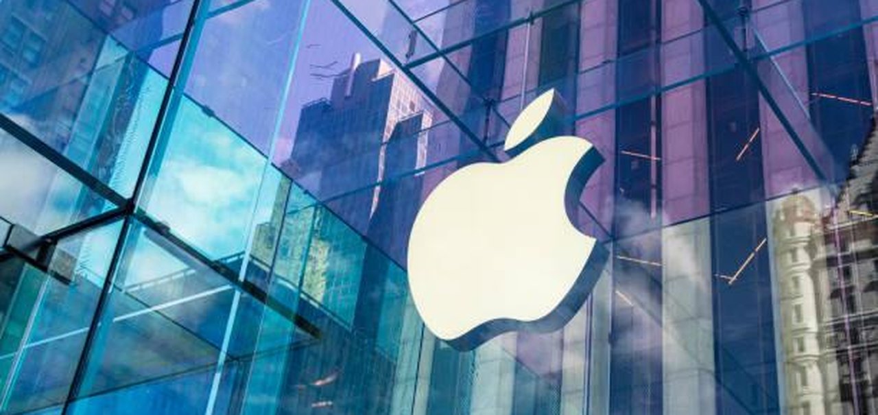 Apple fará 'investimentos massivos nos EUA', promete Trump