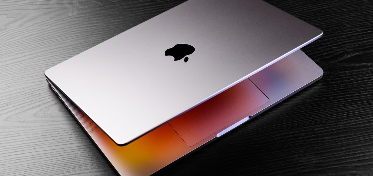 Apple adia MacBook Air OLED e o iPad Pro pode ser o culpado