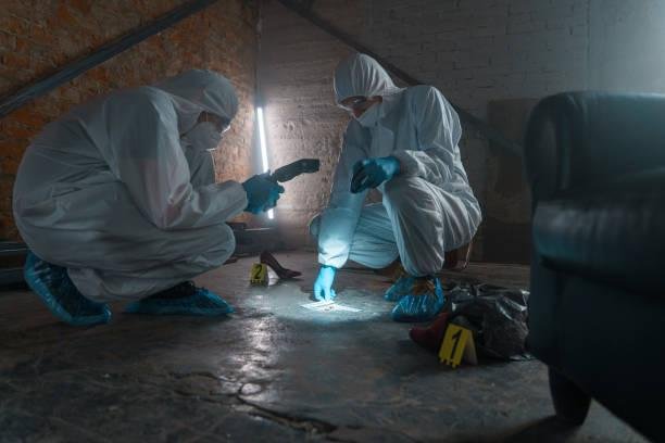 Em teoria, o exame de DNA teve seu primeiro uso com fim forense. Fonte: GettyImages.