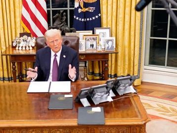 Trump decreta que EUA não podem pedir que redes sociais tirem postagens do ar