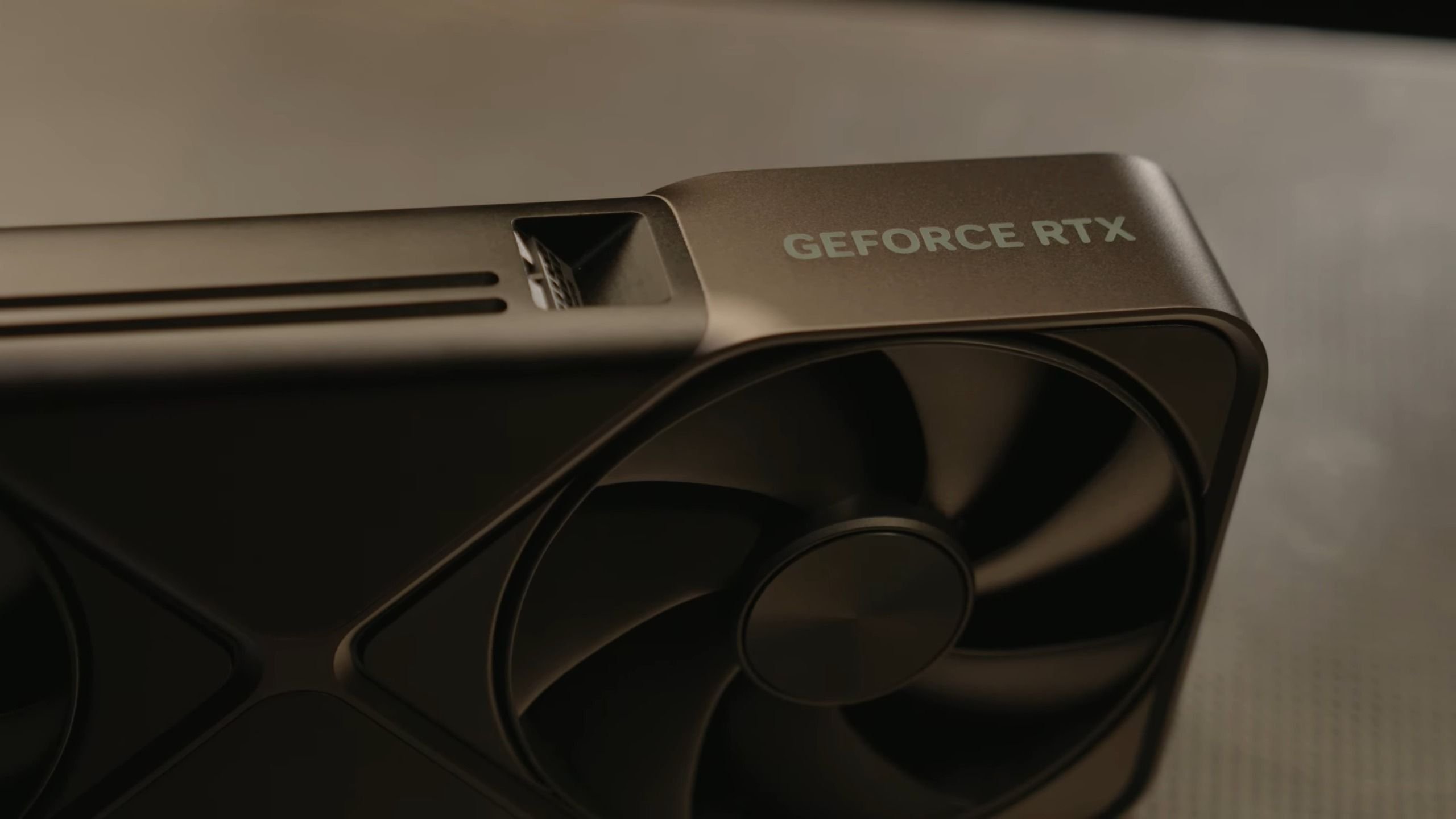 GeForce RTX 5090 Founders Edition Overview 0-7 screenshot.jpg